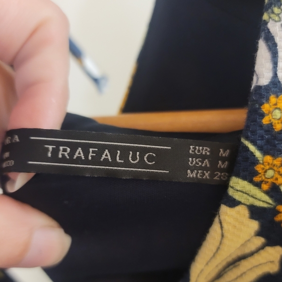 Zara Trafaluc 70s Retro Style Yellow Floral On Navy V-Neck 3/4 Sleeve Mini Dress - Picture 13 of 15